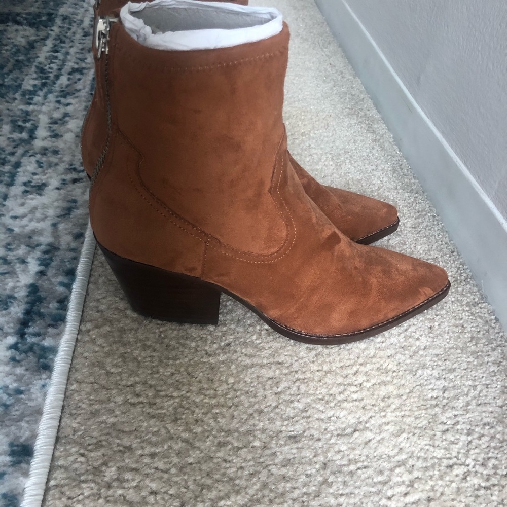 Dolce Vida Western Boots - Picture 2 of 5